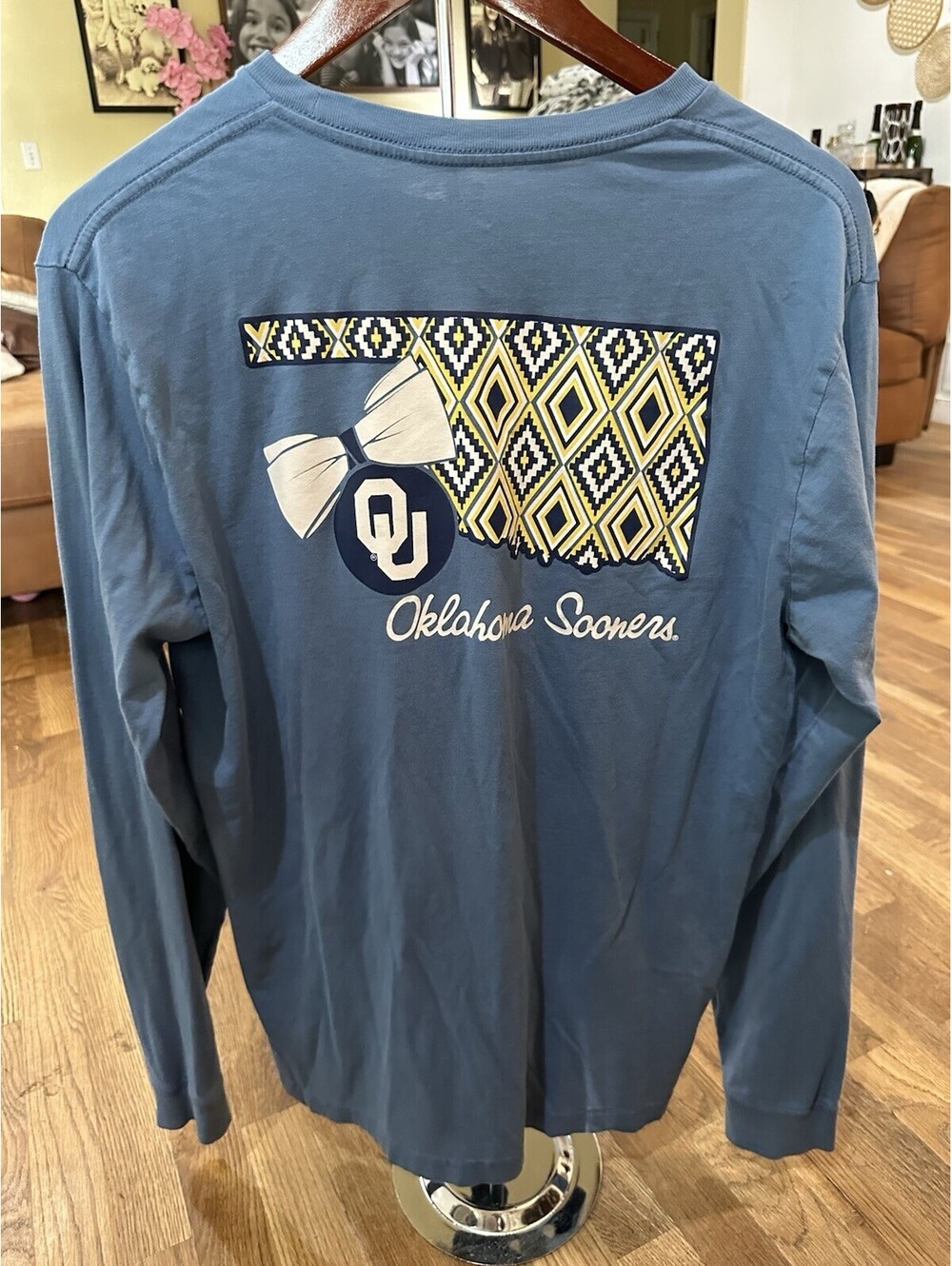 OU Oklahoma Sooners Pocket Tee Long Sleeve Blue Graphic Shirt Unisex L